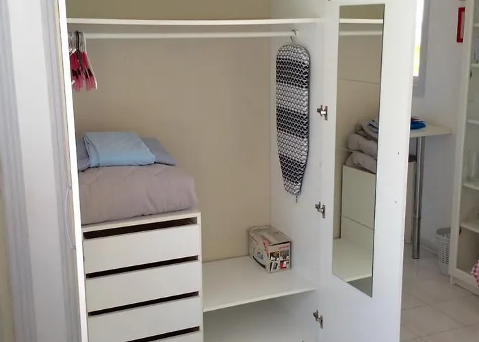 Ikaria Village Πάφος